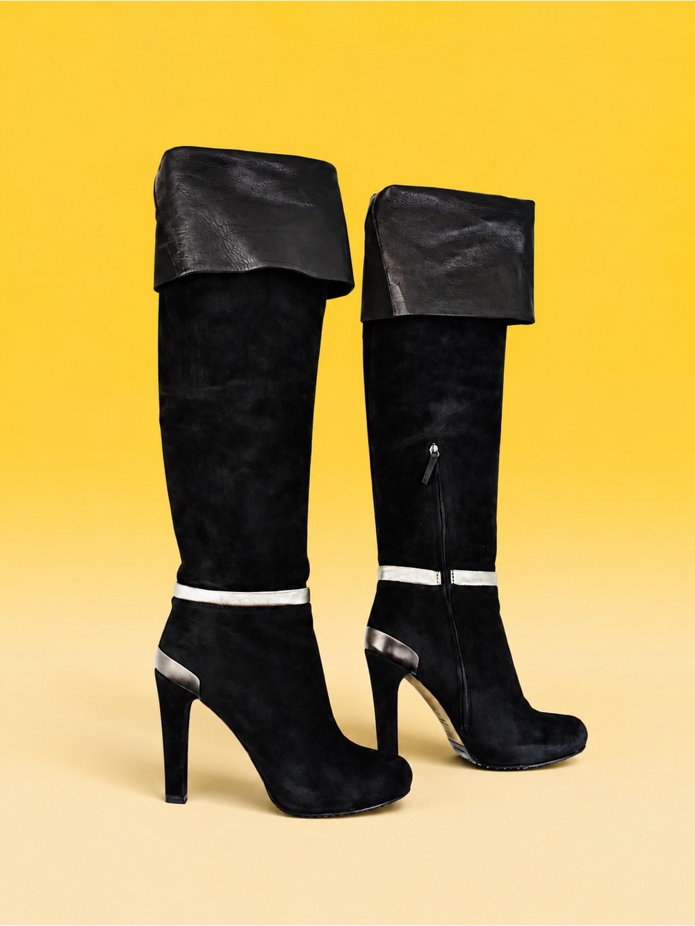 Fendi Black Suede Over-the-Knee Fold-Over‎ Boots – Size 39.5 with silver trim - Picture 10 of 10
